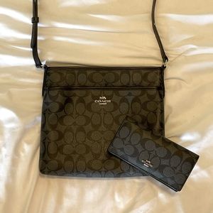Coach Lot Black Canvas Crossbody Messenger Bag & Wallet Set Good Quality